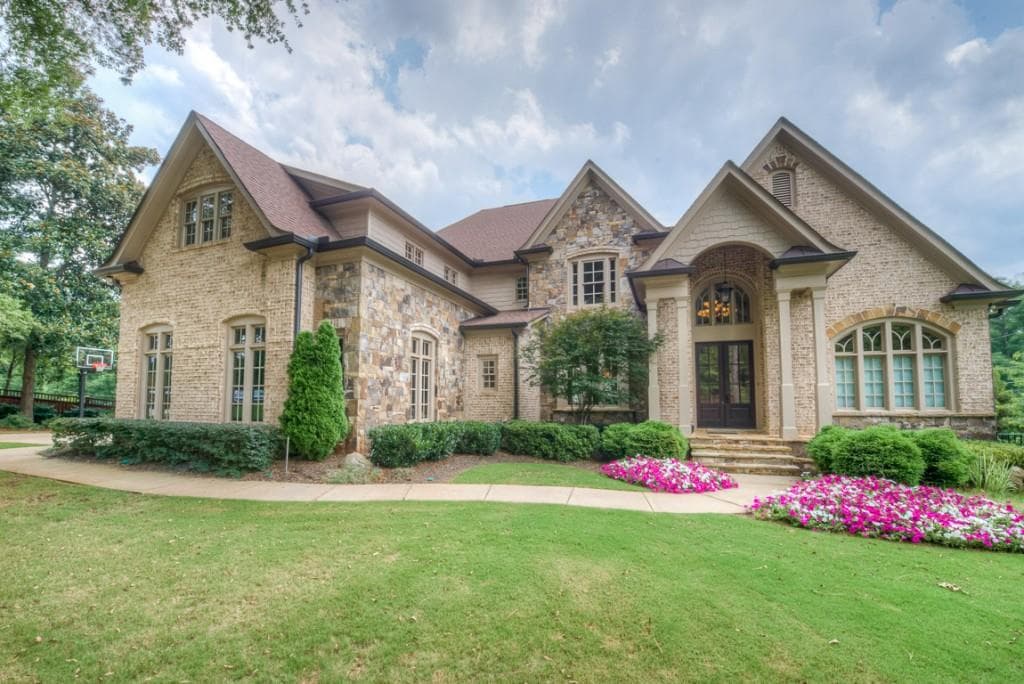 6285 Aberdeen Drive, Sandy Springs, GA 30328 — most recent listing photo