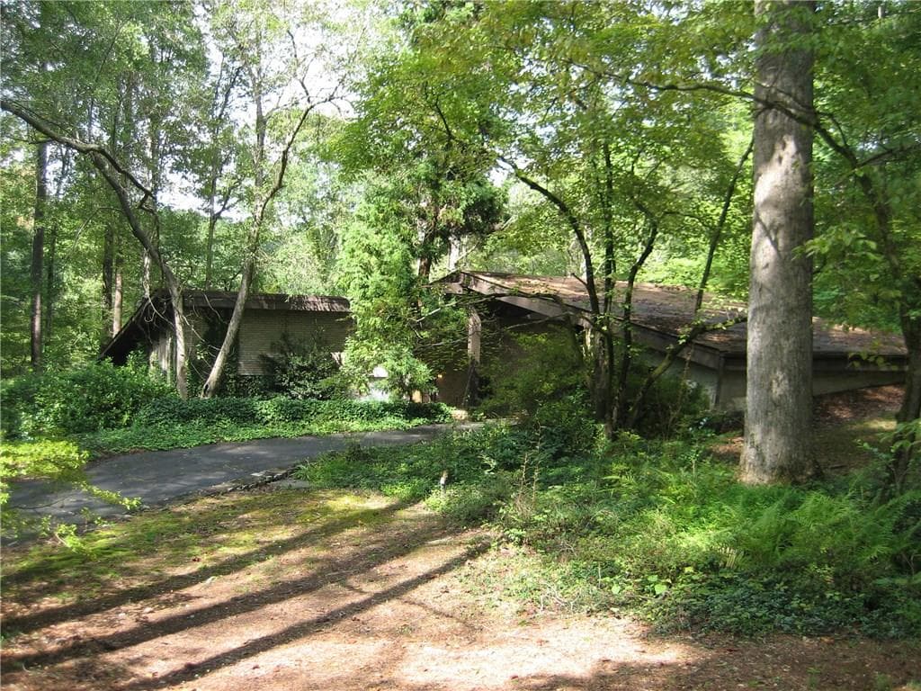 765 Grimes Bridge Road, Roswell, GA 30075 — most recent listing photo