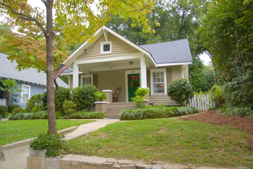 2 bedroom, 1,260 sq ft single family residence sold at 795 Antone Street, Atlanta, GA 30318
