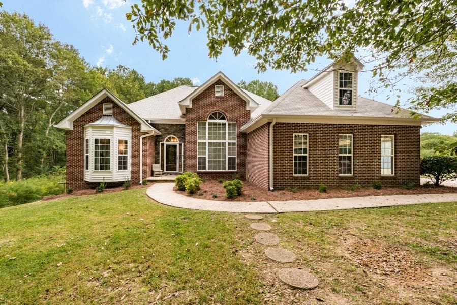 4 bedroom, 2,477 sq ft single family residence sold at 84 Pine Valley Drive, Powder Springs, GA 30127