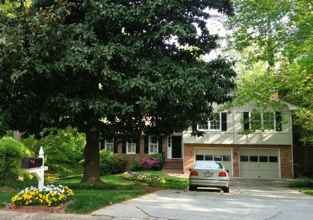 2356 Leisure Lane, Dunwoody, GA 30338 — most recent listing photo