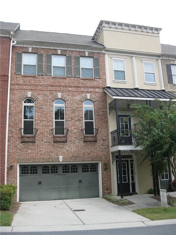 920 Boudreau Court, Sandy Springs, GA 30328 — most recent listing photo