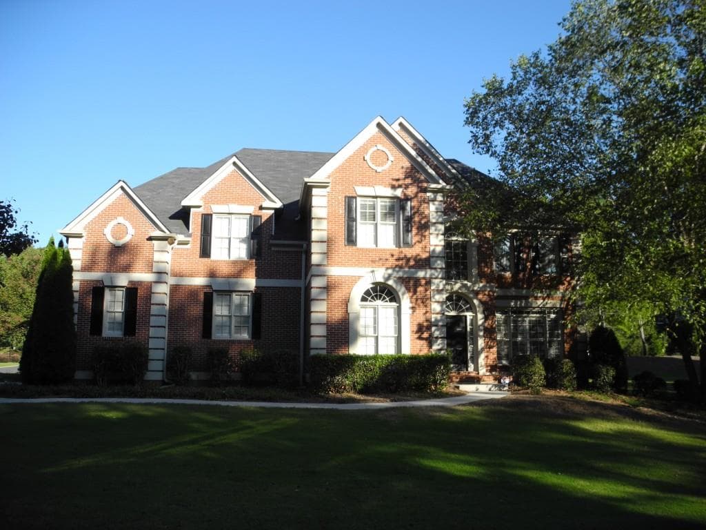 150 CHICKERING LAKE Drive, Roswell, GA 30075 — most recent listing photo
