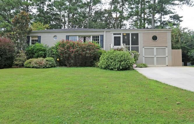 3 bedroom single family residence sold at 2333 Wineleas Road, Decatur, GA 30033