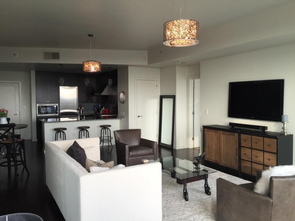 2 bedroom, 1,568 sq ft condominium sold at 3325 Piedmont Road 1705, Atlanta, GA 30305