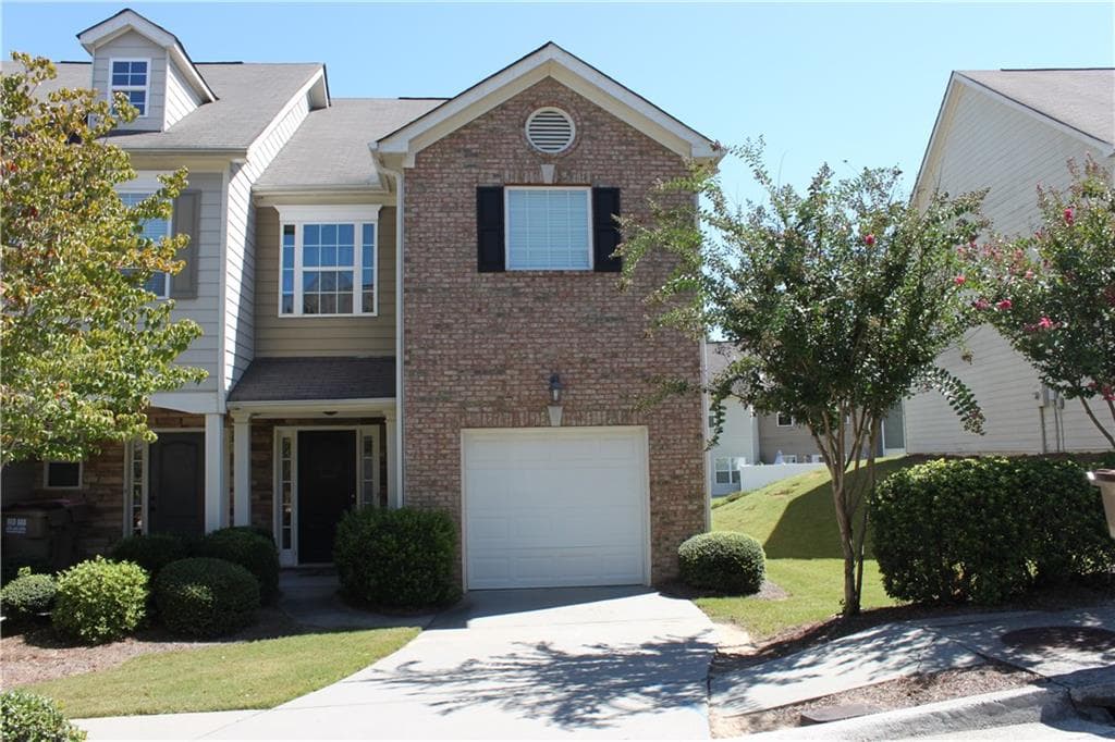 3 bedroom, 1,829 sq ft townhouse sold at 6395 Mossy Oak Landing, Braselton, GA 30517