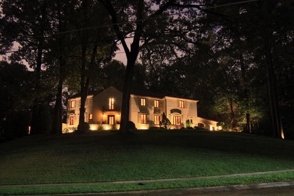 5 bedroom, 4,953 sq ft single family residence sold at 1598 W Sussex Road, Atlanta, GA 30306