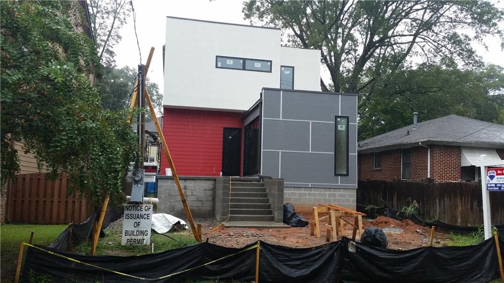 3 bedroom, 2,400 sq ft single family residence sold at 15 Walthall Street, Atlanta, GA 30317