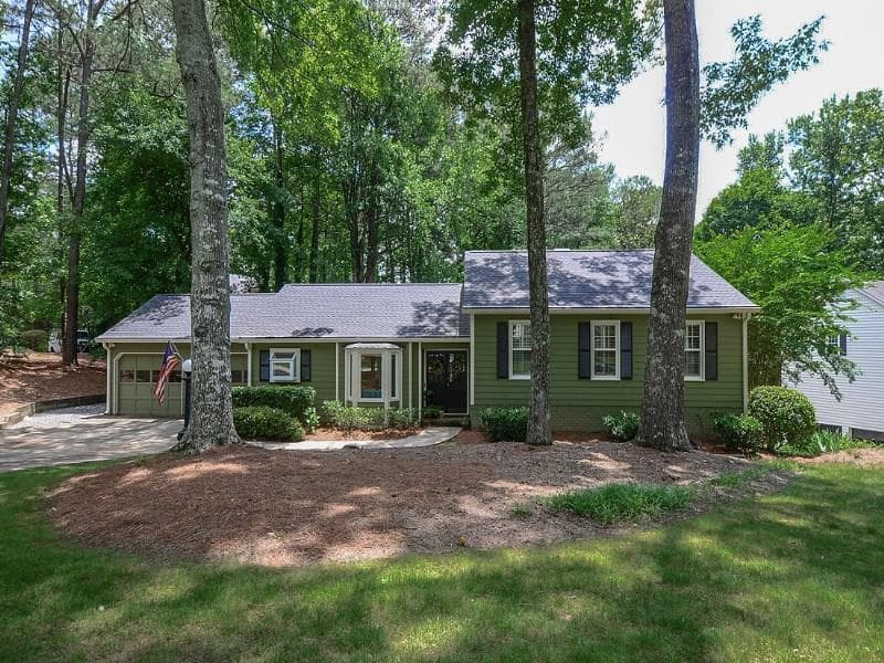 4 bedroom, 2,492 sq ft single family residence sold at 3670 Chestnut Ridge Court, Marietta, GA 30062