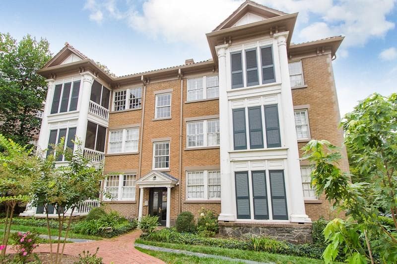 8 Collier Road C5, Atlanta, GA 30309 — most recent listing photo