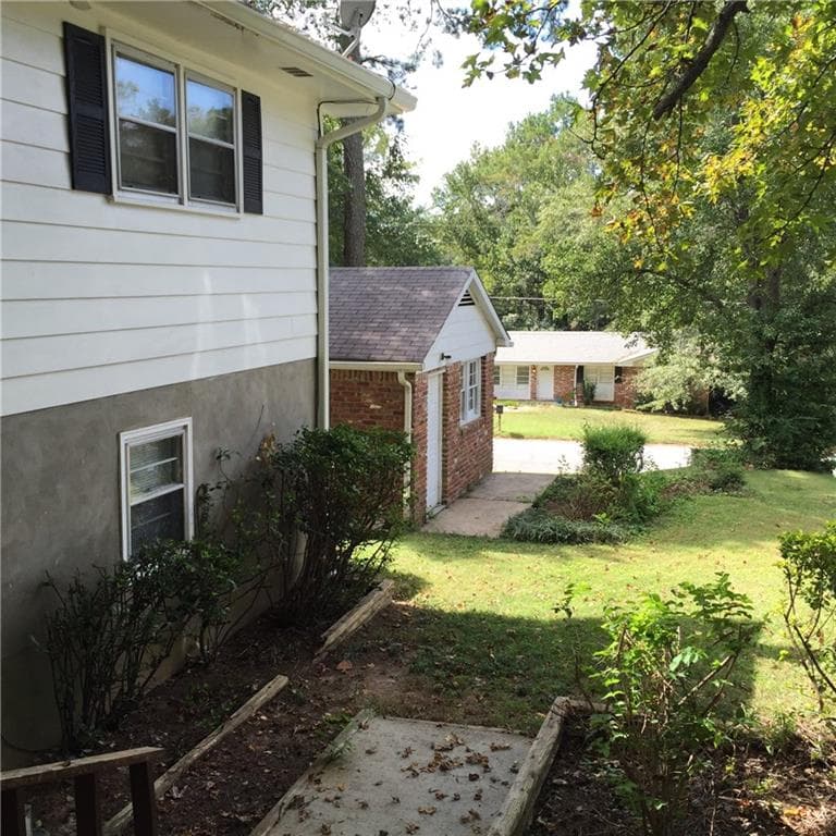 4 bedroom, 1,626 sq ft single family residence sold at 1037 Mell Avenue, Clarkston, GA 30021
