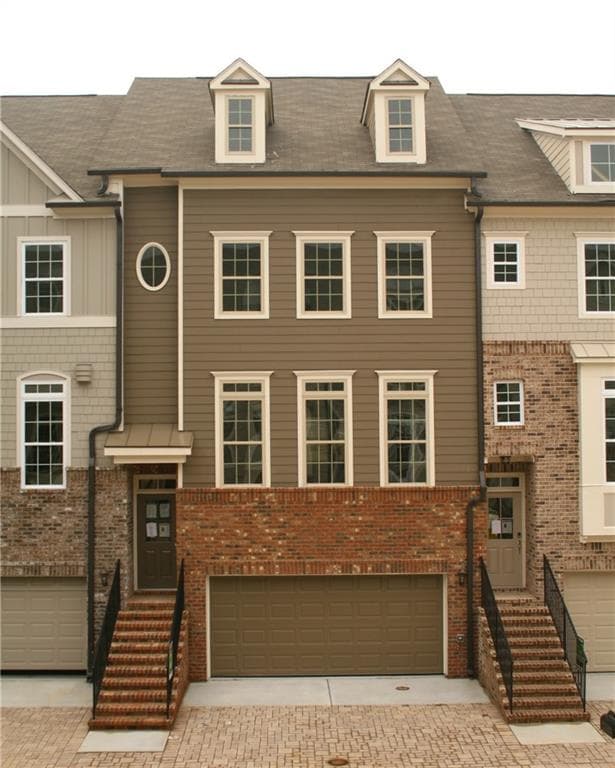 3 bedroom, 2,450 sq ft townhouse sold at 2091 Callaway Court 161, Atlanta, GA 30318