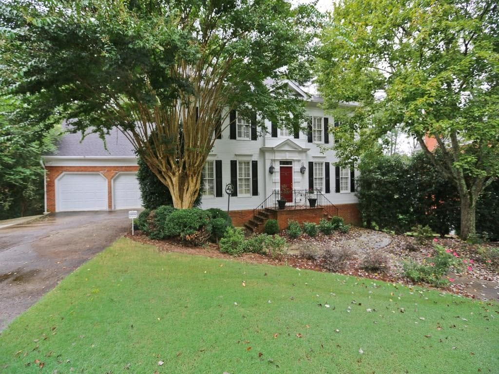 4 bedroom, 3,408 sq ft single family residence sold at 110 Savannah Estates Drive, Atlanta, GA 30350