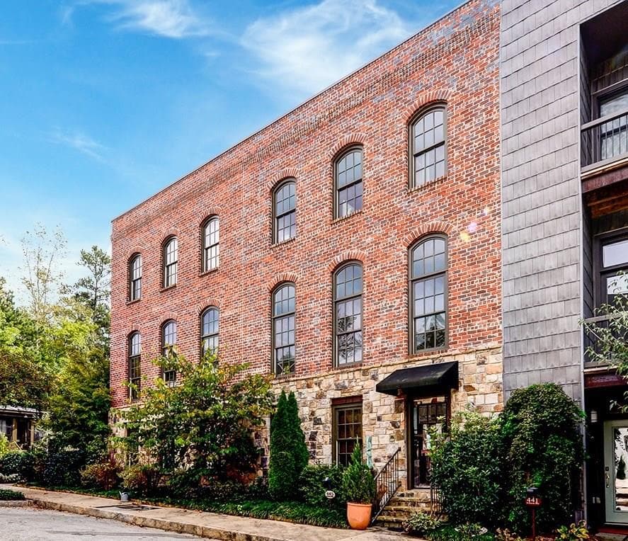 445 Selborne Way, Chattahoochee Hills, GA 30268 — most recent listing photo