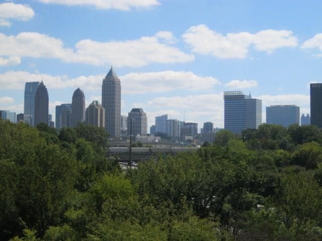 2 bedroom, 888 sq ft condominium sold at 140 Alden Avenue 302, Atlanta, GA 30309