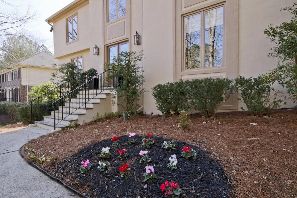 225 Woodrill Way, Sandy Springs, GA 30350 — most recent listing photo