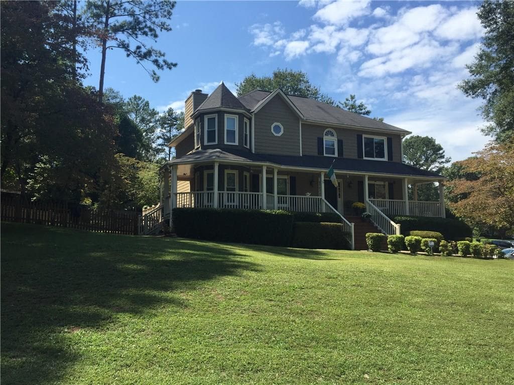 5 bedroom, 2,786 sq ft single family residence sold at 4941 Willow Lane, Marietta, GA 30066