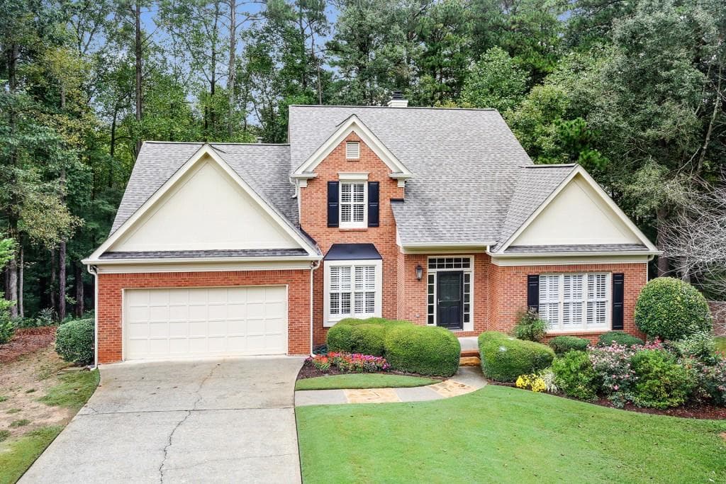 5 bedroom, 5,018 sq ft single family residence sold at 2707 Rangewood Drive, Atlanta, GA 30345