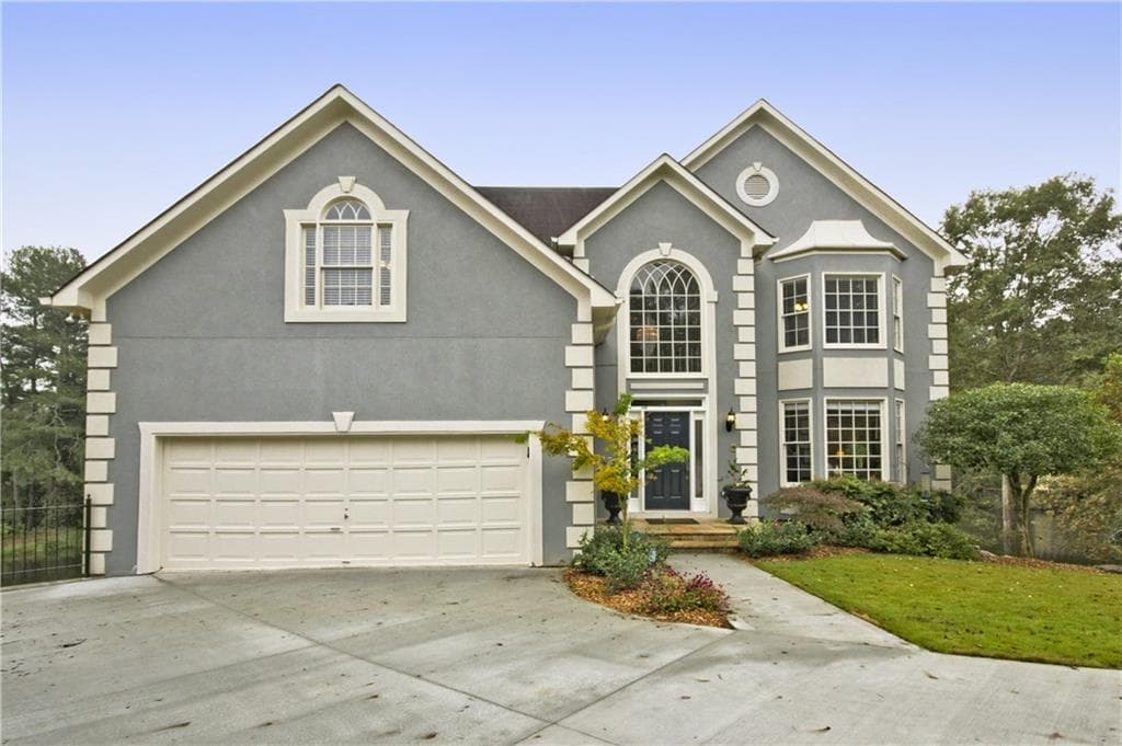 5 bedroom, 2,988 sq ft single family residence sold at 4655 Clary Lakes Drive, Roswell, GA 30075