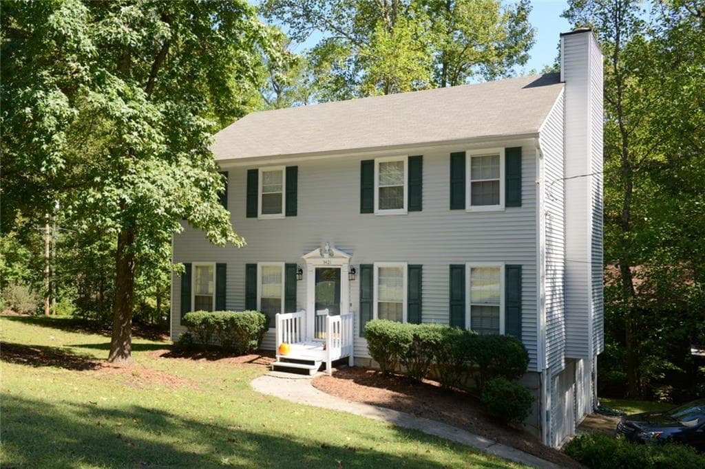 3 bedroom, 2,336 sq ft single family residence sold at 3421 Woodrun Trail, Marietta, GA 30062