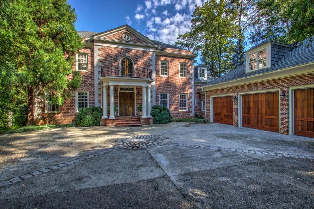 7 bedroom single family residence sold at 3669 Tuxedo Road, Atlanta, GA 30305