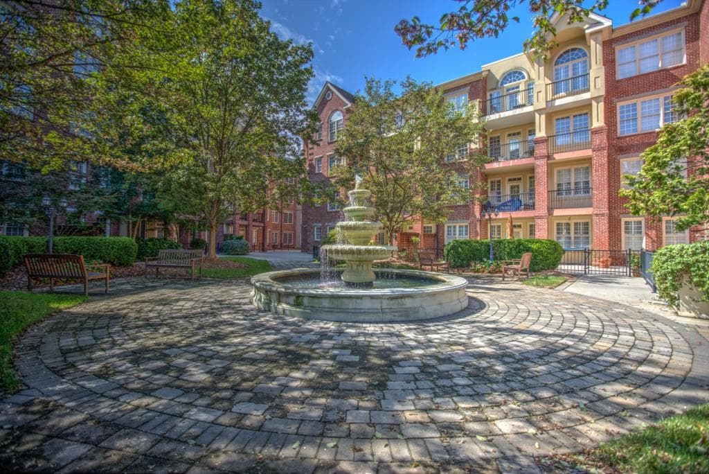 2 bedroom, 1,693 sq ft condominium sold at 1735 Peachtree Street 324, Atlanta, GA 30309