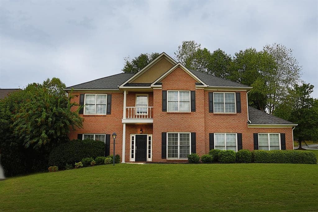 4 bedroom, 2,818 sq ft single family residence sold at 1634 Omara Lane, Smyrna, GA 30082