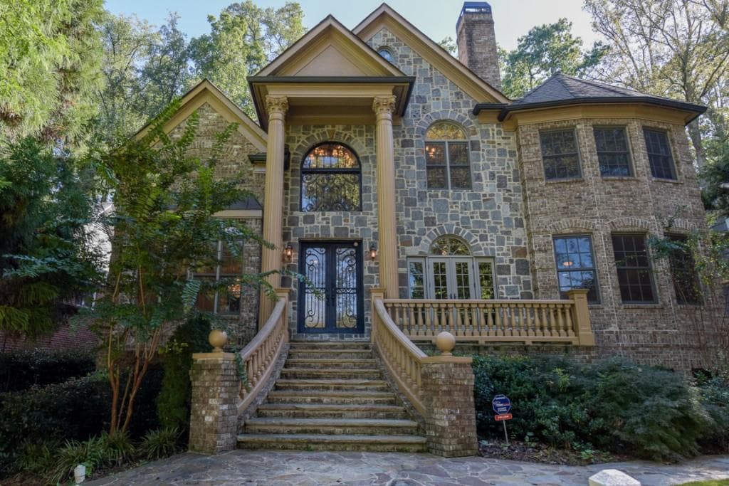 5 bedroom, 5,524 sq ft single family residence sold at 239 Beverly Road, Atlanta, GA 30309