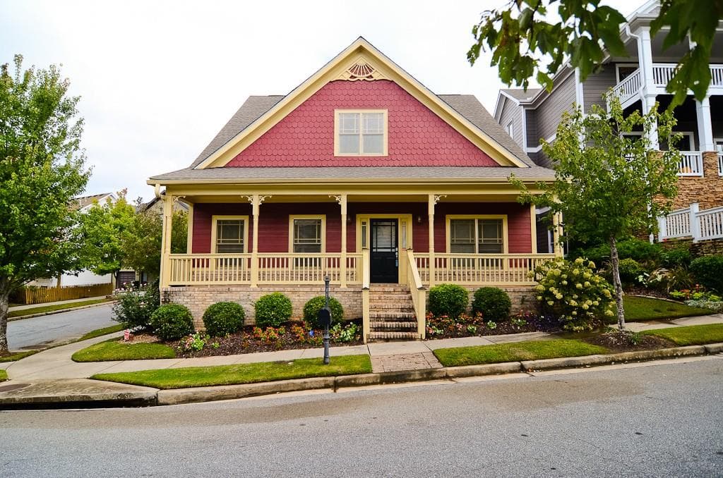 4 bedroom, 2,184 sq ft single family residence sold at 1663 Barfield Run, Atlanta, GA 30318