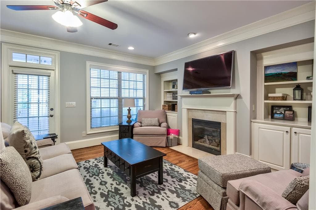 3 bedroom, 2,741 sq ft townhouse sold at 2676 Derby Walk 47, Brookhaven, GA 30319