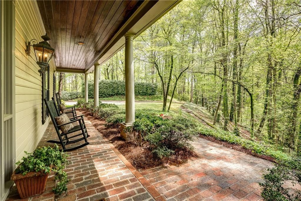 6680 Riverside Drive, Sandy Springs, GA 30328 — most recent listing photo