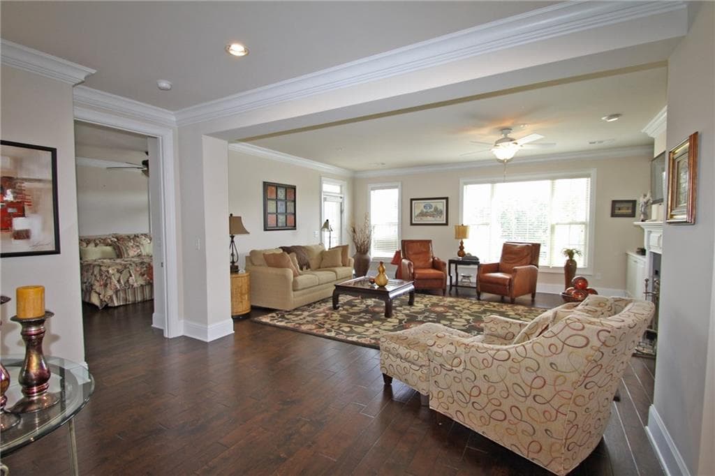 2300 Peachford Road 4307, Dunwoody, GA 30338 — most recent listing photo