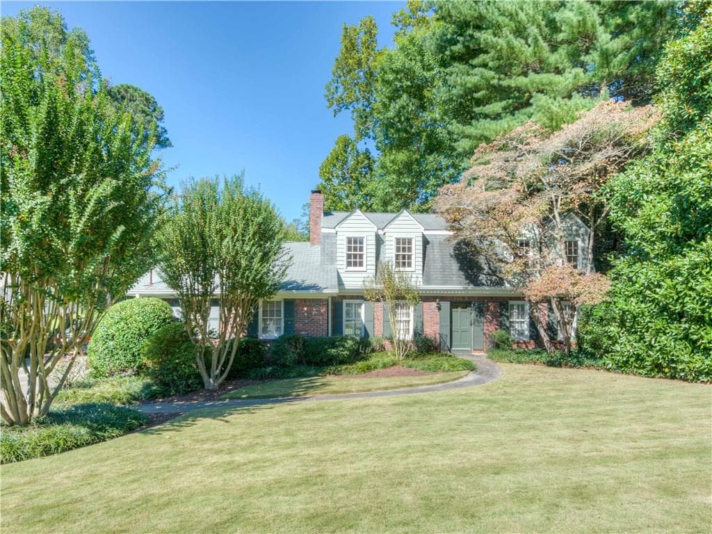 4 bedroom, 2,750 sq ft single family residence sold at 315 Eppington Drive, Atlanta, GA 30327