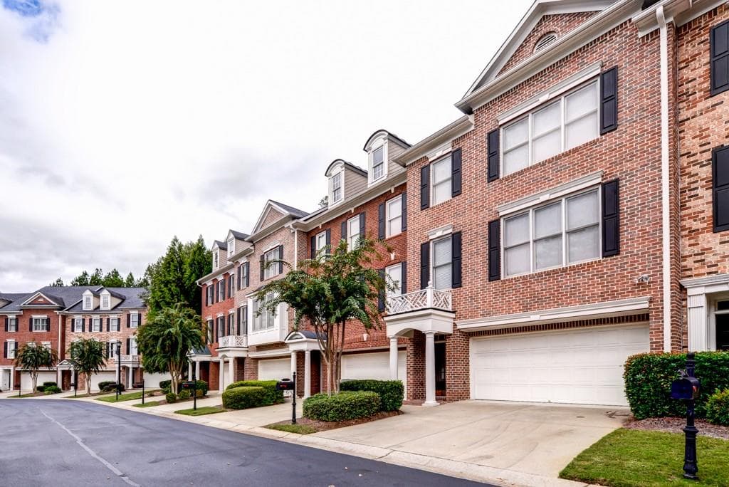 562 Vinings Estates Drive 0, Smyrna, GA 30126 — most recent listing photo