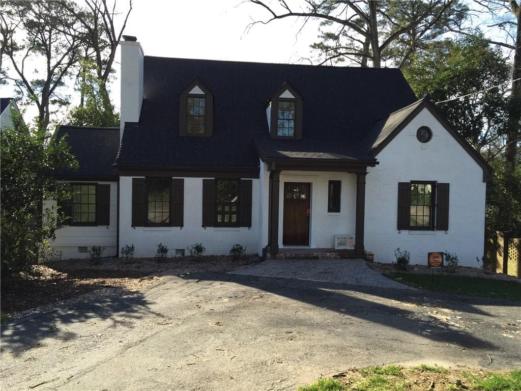 4 bedroom, 3,120 sq ft single family residence sold at 645 Greenview Avenue, Atlanta, GA 30305