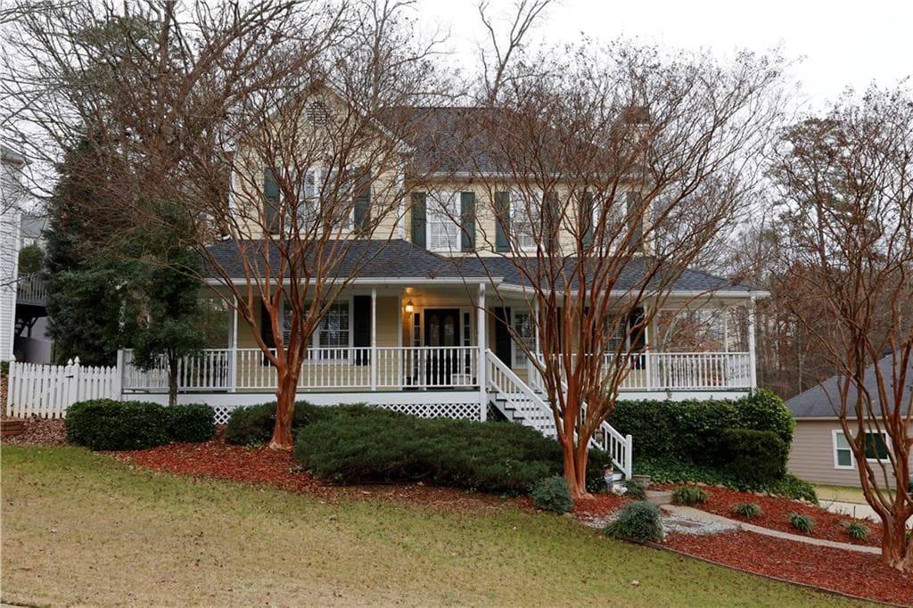 3 bedroom, 2,060 sq ft single family residence sold at 820 Soaring Drive, Marietta, GA 30062