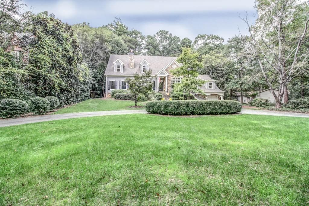 6 bedroom, 5,800 sq ft single family residence sold at 2813 W Roxboro Road, Atlanta, GA 30324