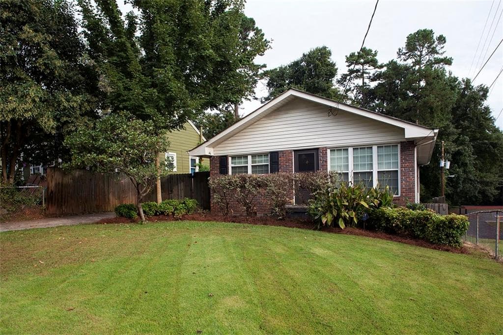 3 bedroom, 1,040 sq ft single family residence sold at 1620 Flat Shoals Road, Atlanta, GA 30316