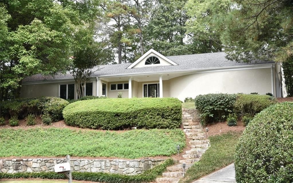 105 River North Drive, Sandy Springs, GA 30328 — most recent listing photo