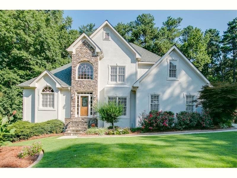 5 bedroom, 3,100 sq ft single family residence sold at 2100 Versailles Place, Lawrenceville, GA 30043
