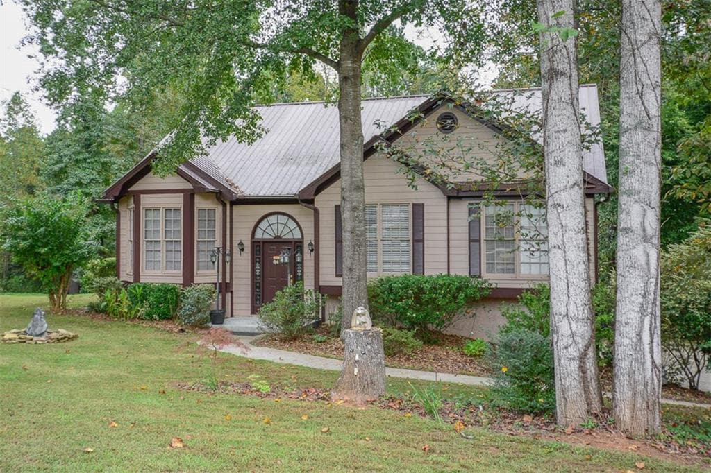 946 Maplelake Drive, Acworth, GA 30101 — most recent listing photo