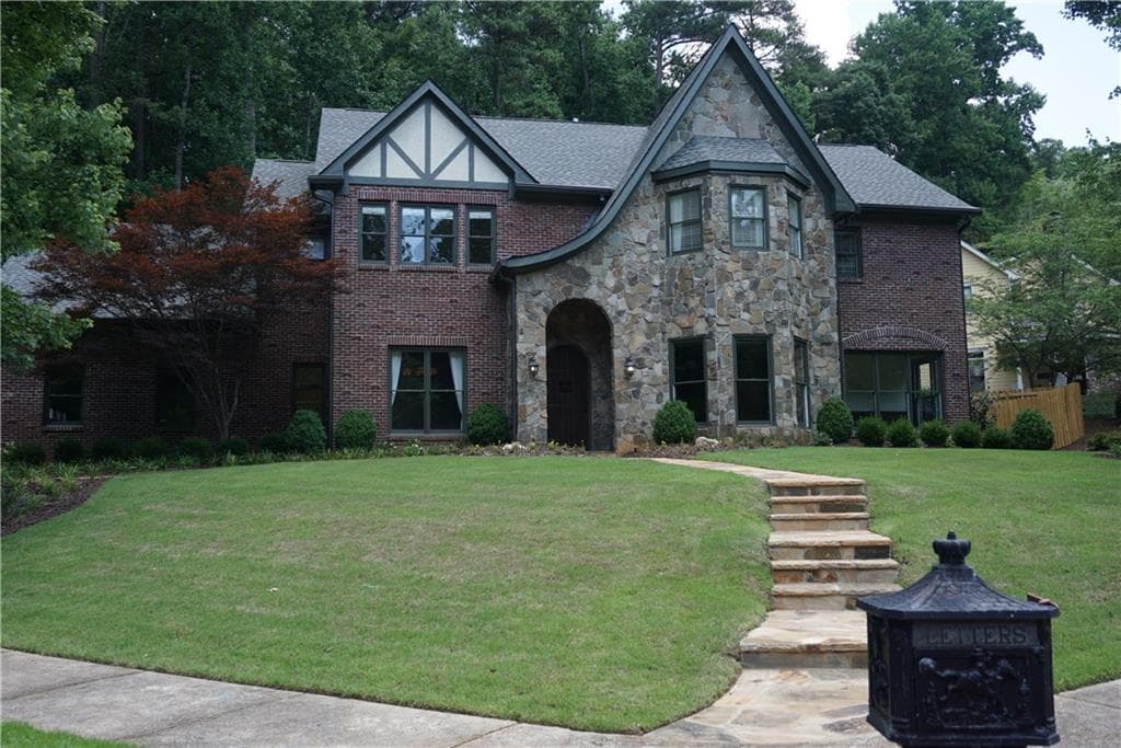6 bedroom, 5,148 sq ft single family residence sold at 1050 Edison Gardens, Atlanta, GA 30324