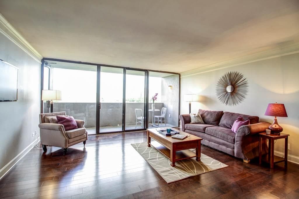 2 bedroom, 1,741 sq ft condominium sold at 3530 Piedmont Road 12J, Atlanta, GA 30305