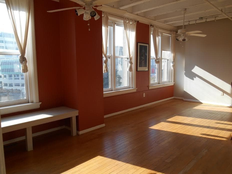 2 bedroom, 1,032 sq ft condominium sold at 32 Peachtree Street 508, Atlanta, GA 30303