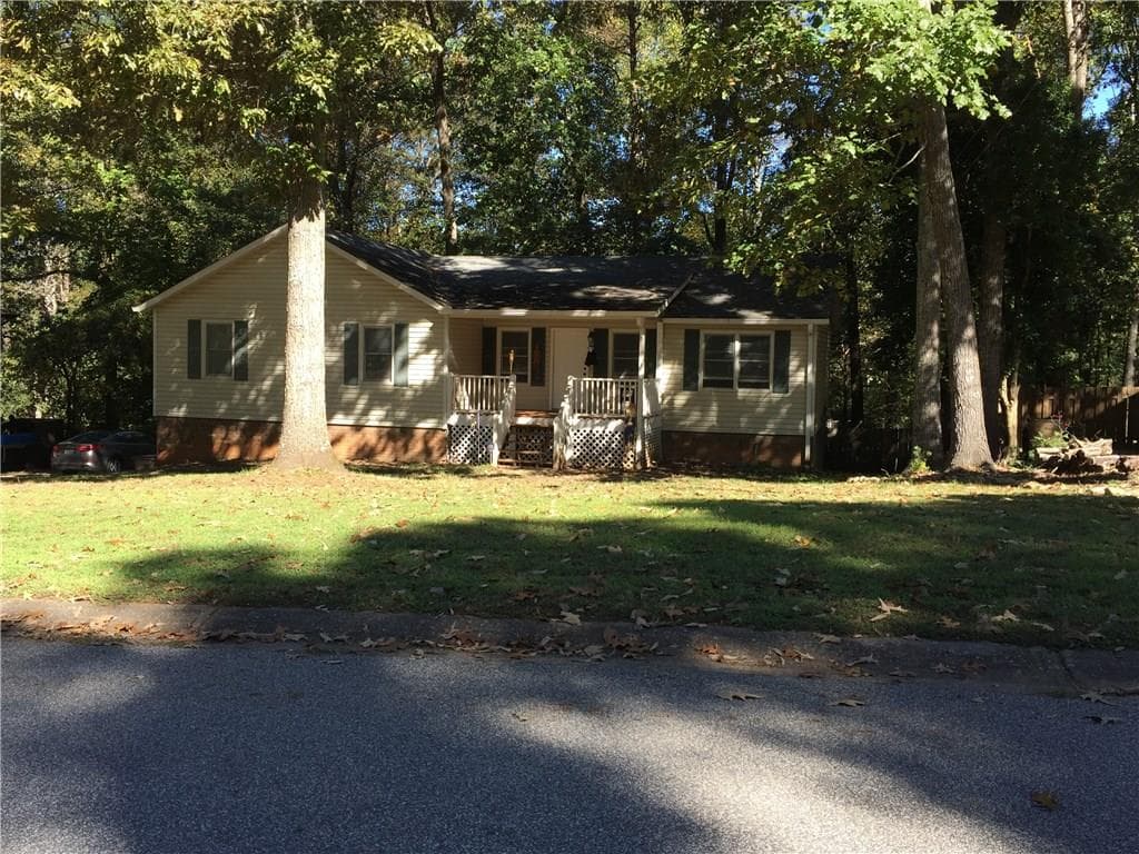 1882 Daffodil Drive, Acworth, GA 30102 — most recent listing photo