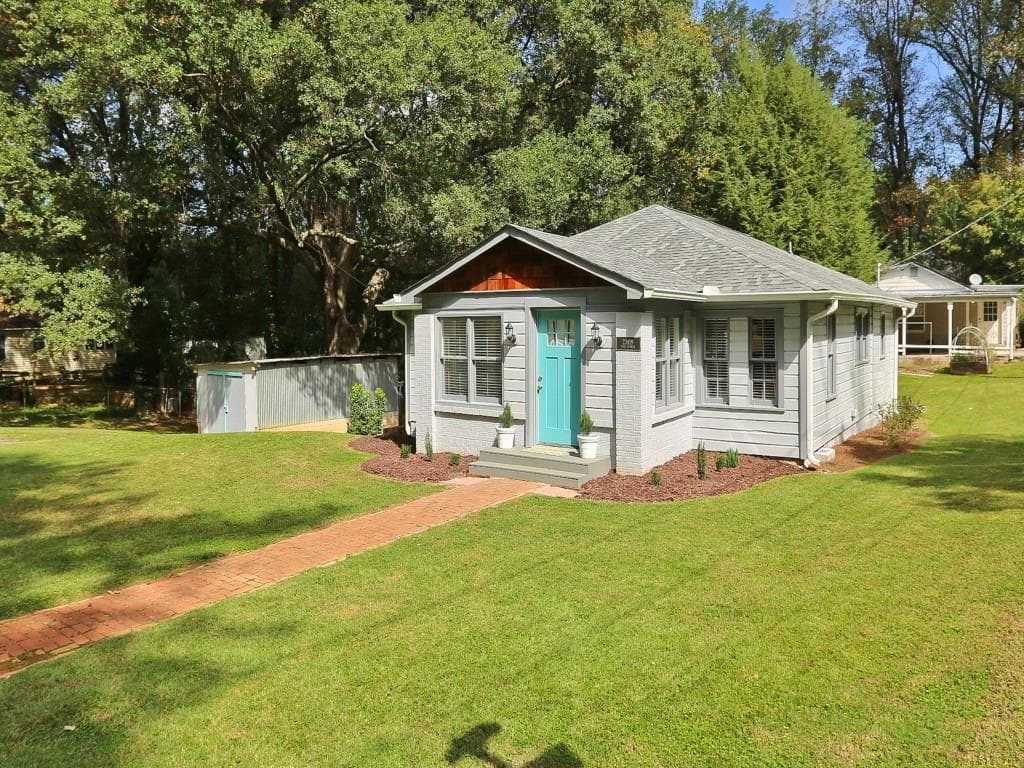 3 bedroom, 1,523 sq ft single family residence sold at 2309 Paul Avenue, Atlanta, GA 30318