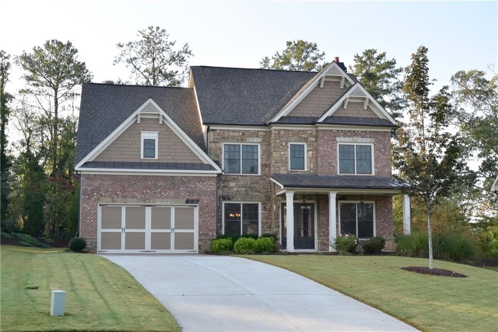 5 bedroom, 3,276 sq ft single family residence sold at 2330 Sunny Day Drive, Marietta, GA 30062