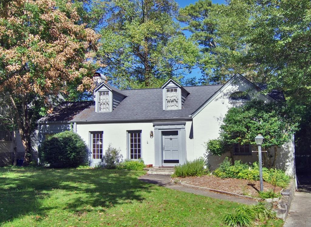 3 bedroom, 2,021 sq ft single family residence sold at 870 Wildwood Road, Atlanta, GA 30324
