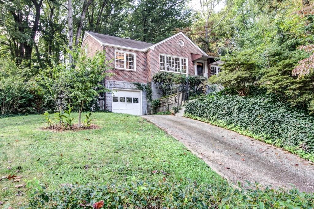 5 bedroom, 2,419 sq ft single family residence sold at 1663 E Clifton Road, Atlanta, GA 30307