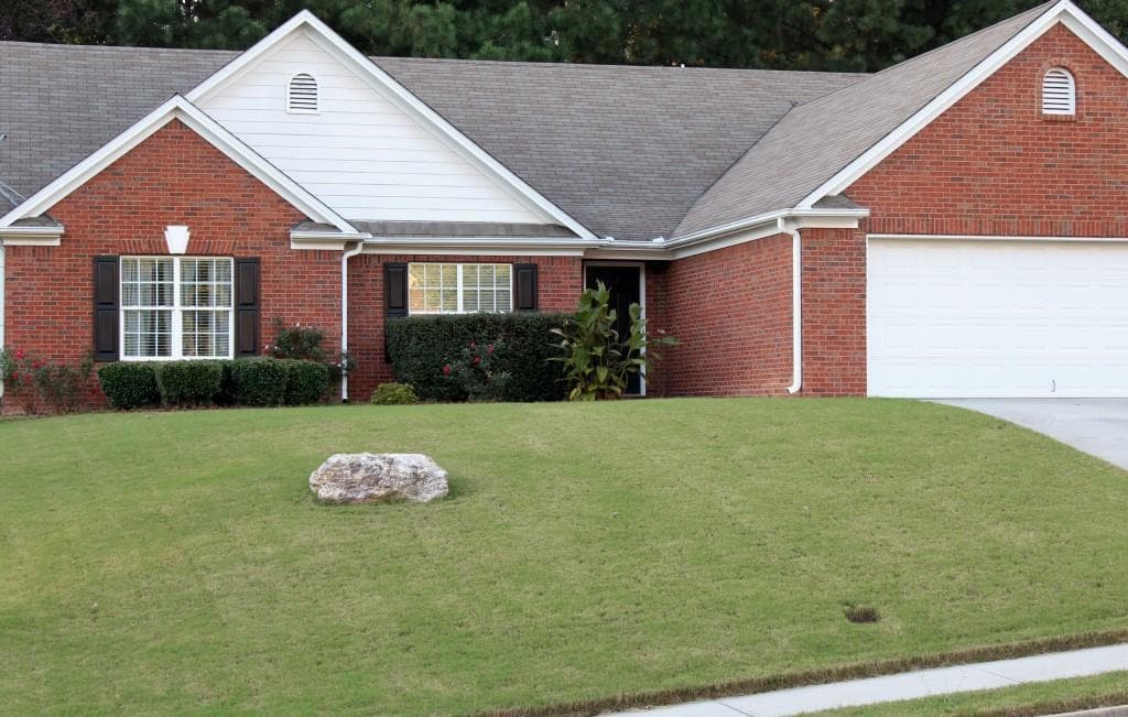 722 Towering Pine Trail, Lawrenceville, GA 30045 — most recent listing photo